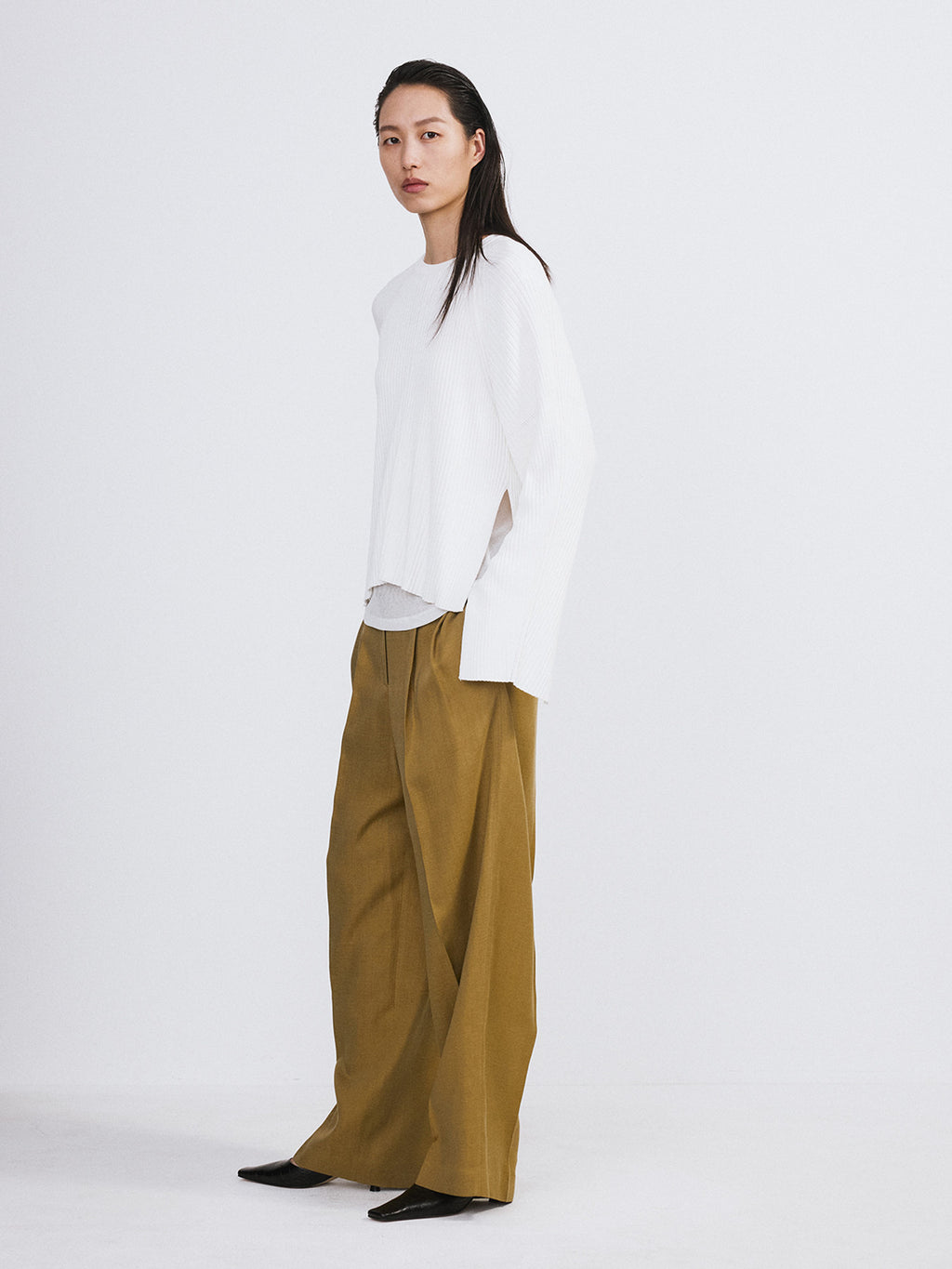Linen Blend Pleated Pants (Beige Khaki)