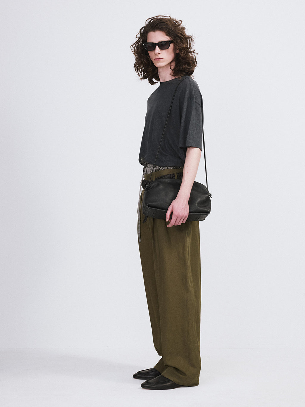 Linen Blend Loose Fit T-Shirt (Indigo Navy)
