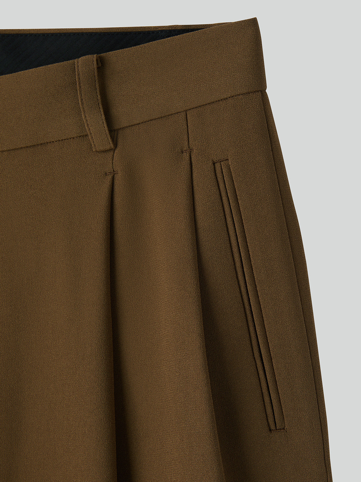 Fluid Tuck Detail Suit Pants (Ochre)