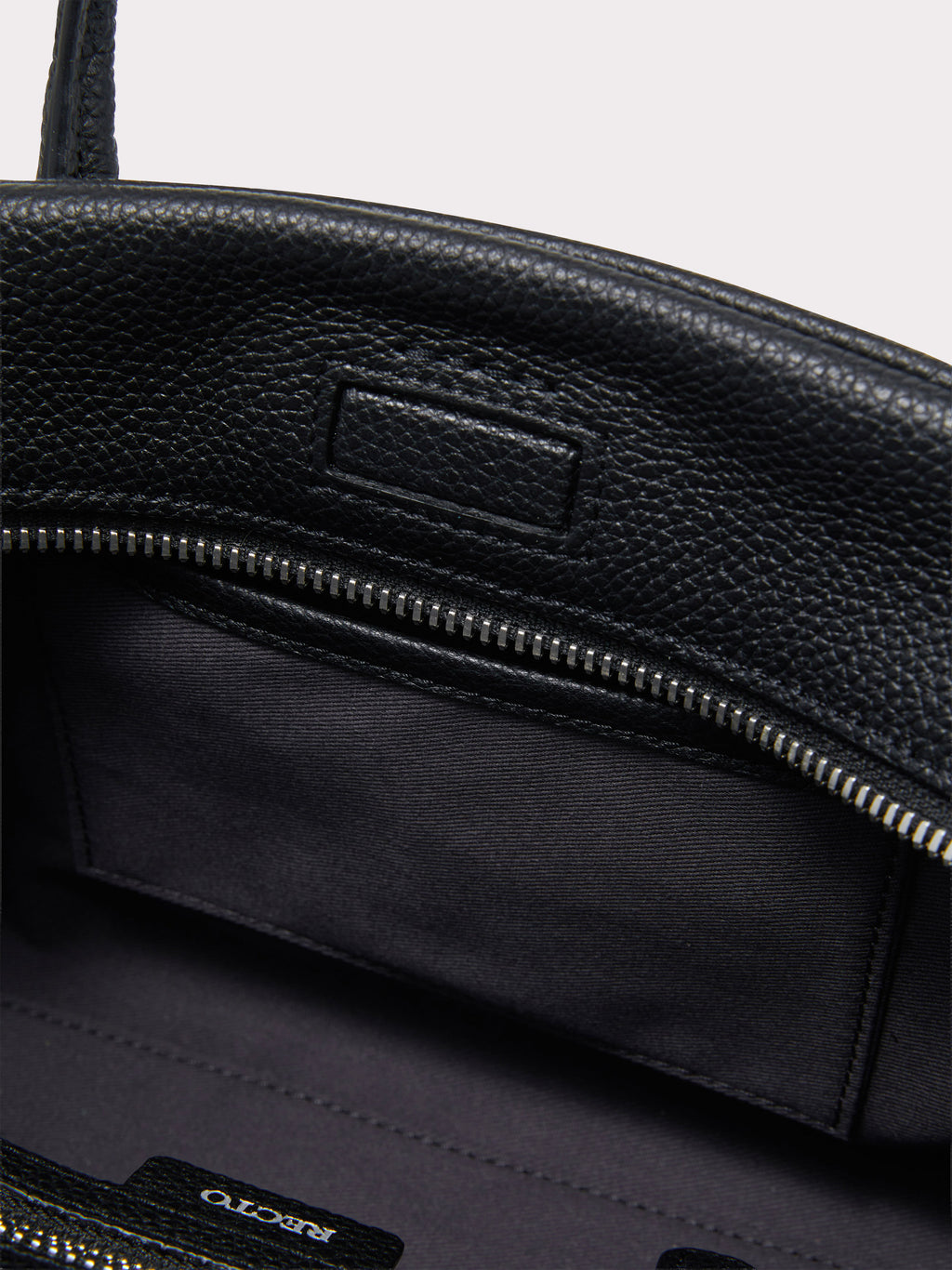 Singular Tote Medium (Black)