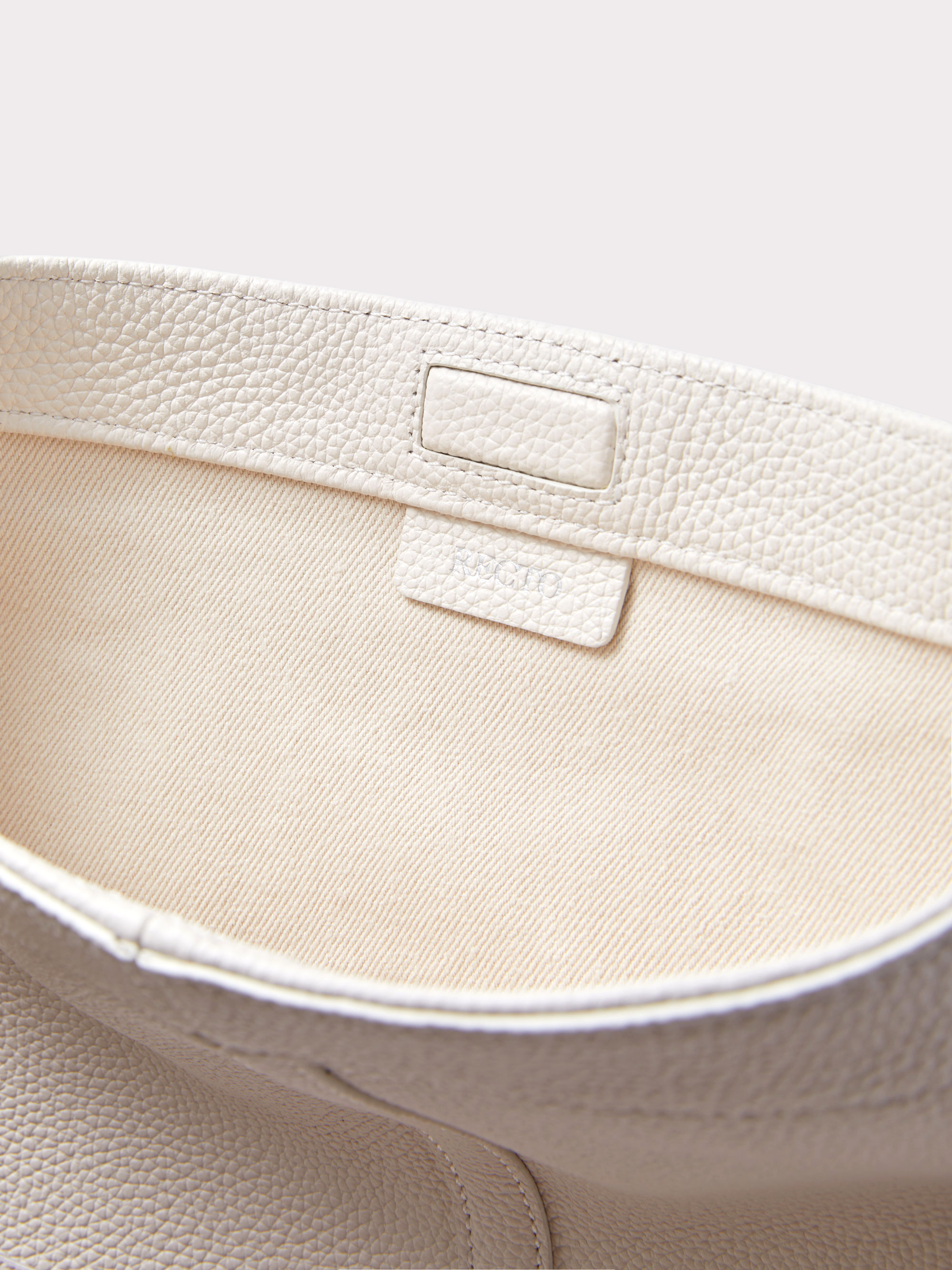 21 Leather Bucket Bag Small (Ivory)