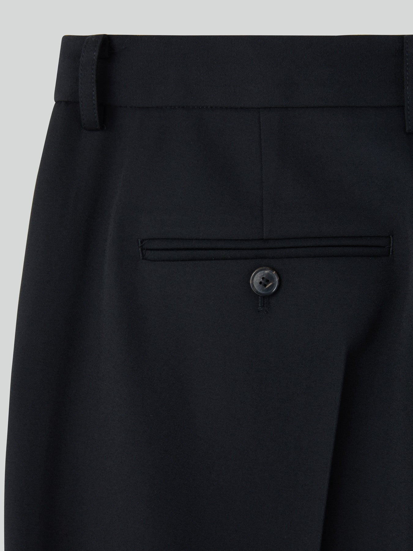 Virgin Wool Flare Fit Pants (Black)