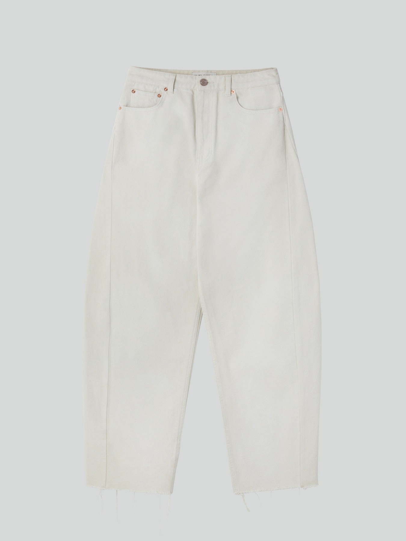 Painted Detail Curved Denim Pants (Ecru)