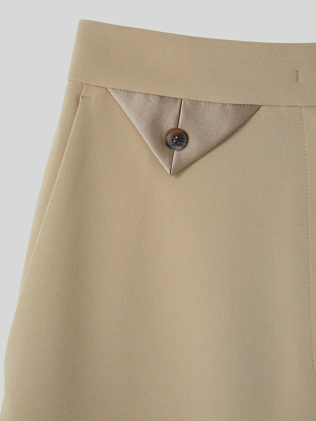 Curved Legs Crepe Pants (Khaki Beige)