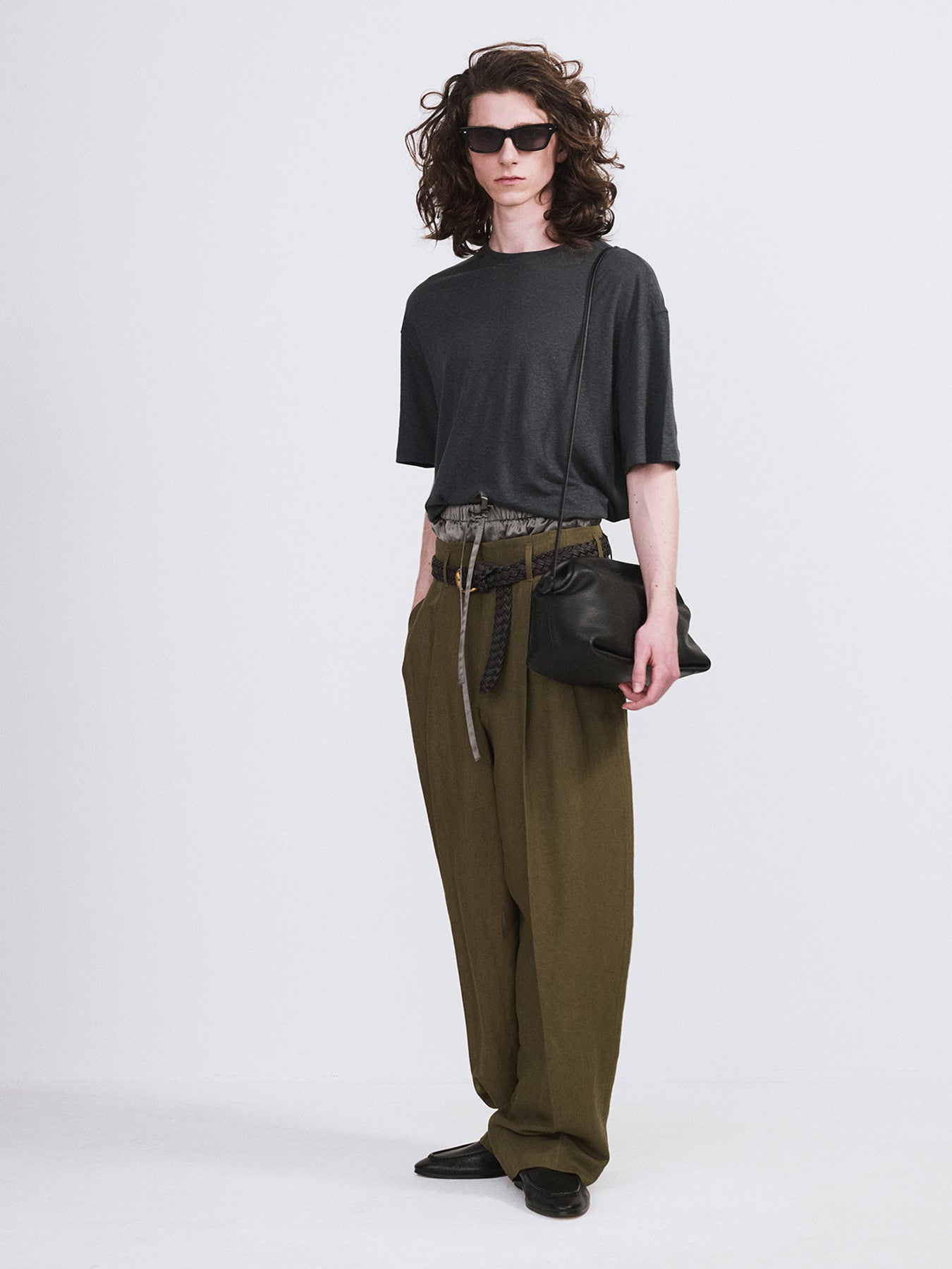 Linen Blend Pleated Pants (Khaki)