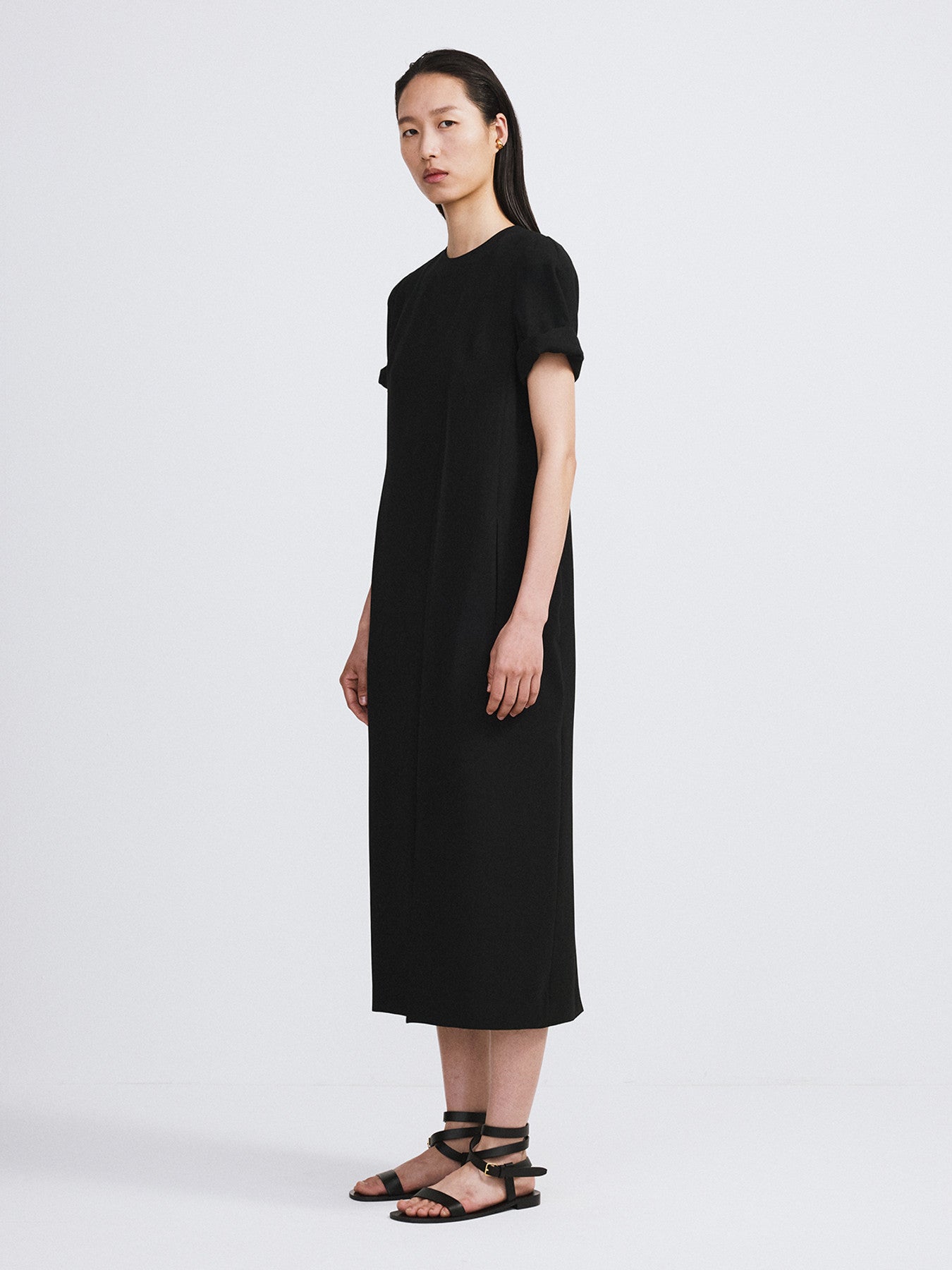 Turn-Up Sleeves Dress (Black)