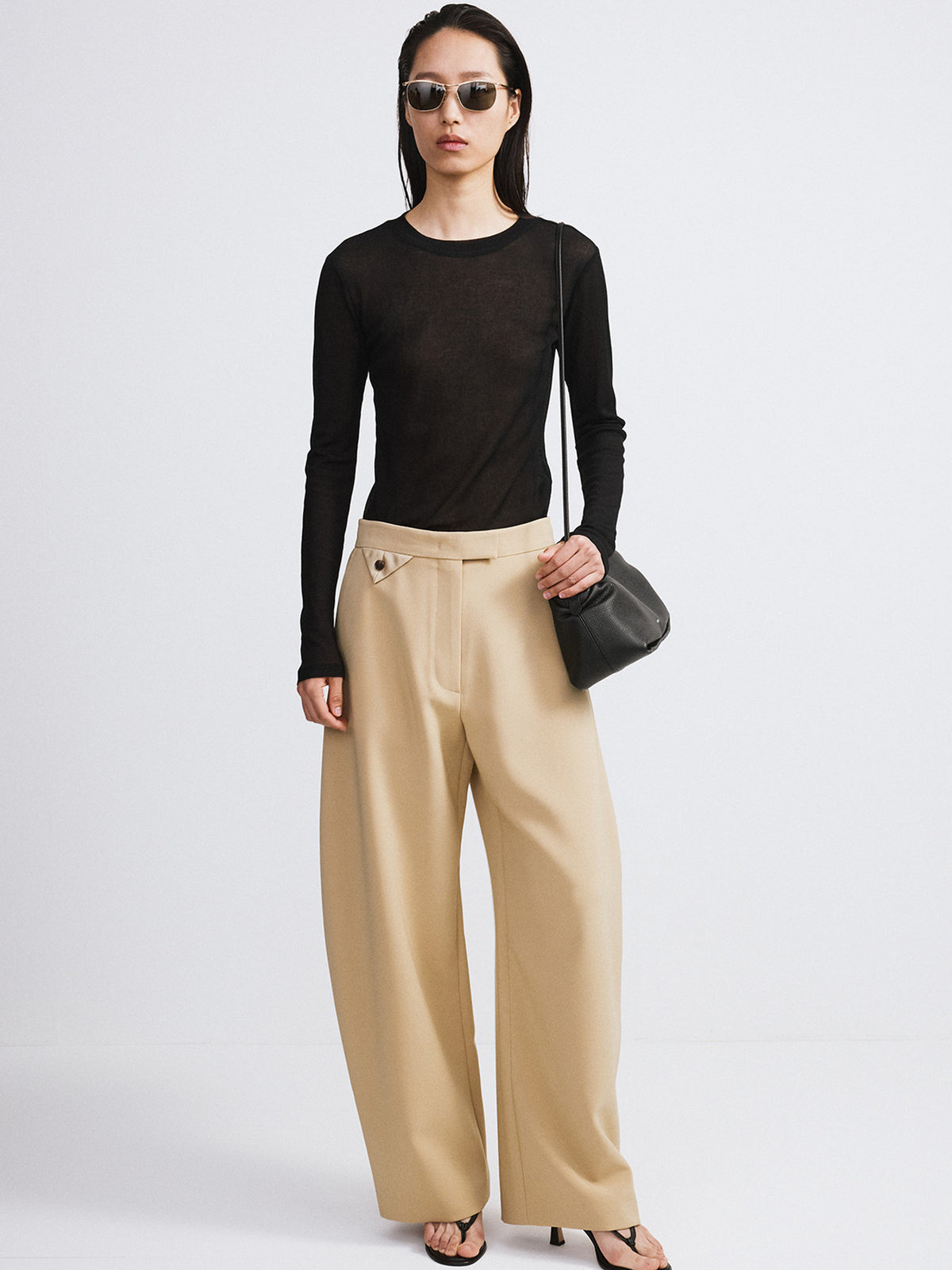 Curved Legs Crepe Pants (Khaki Beige)