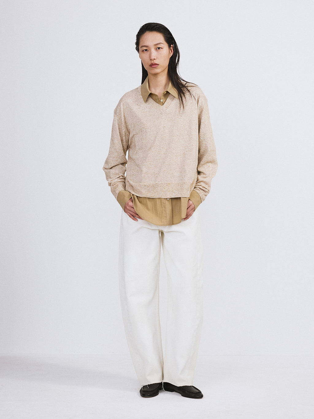 Painted Detail Curved Denim Pants (Ecru)
