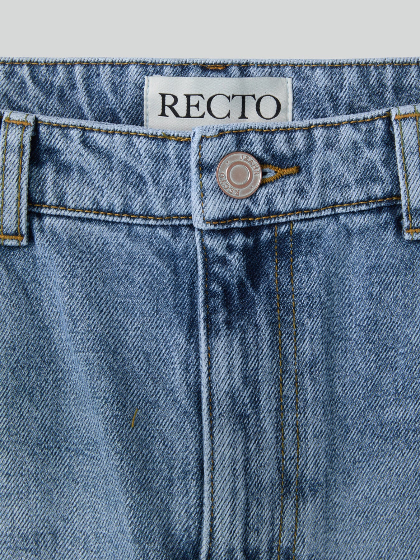 Signature Straight Fit Denim (Light Blue)