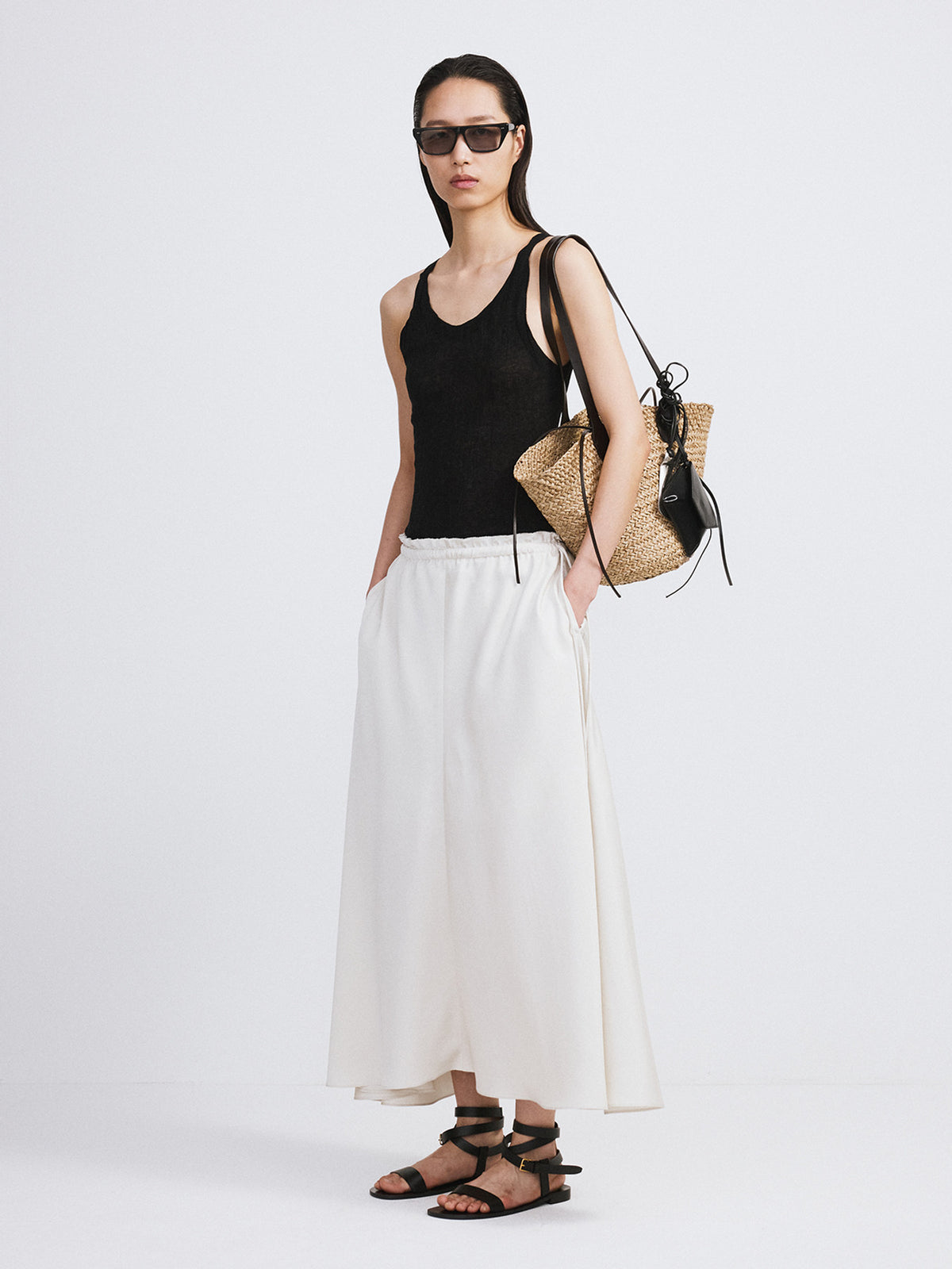 Crease Knit Tank Top (Black)