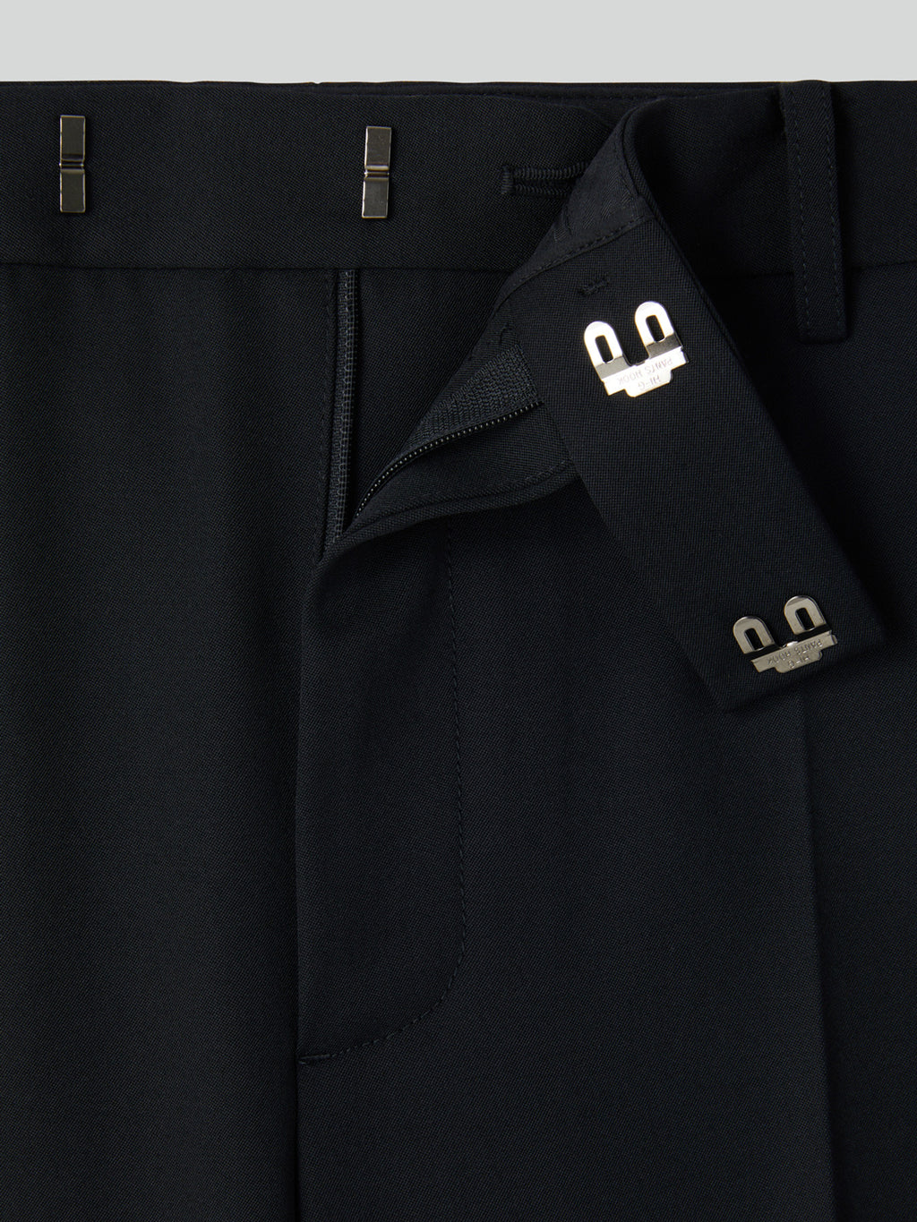 Virgin Wool Flare Fit Pants (Black)