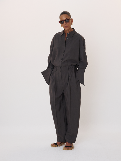 Banding Detail Curved Pants (Stone Grey)
