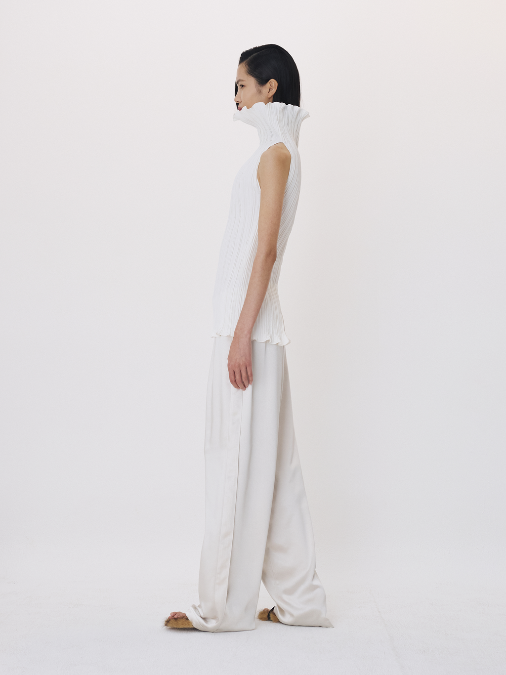 Fluid Satin Wide Pants (Pale Beige)