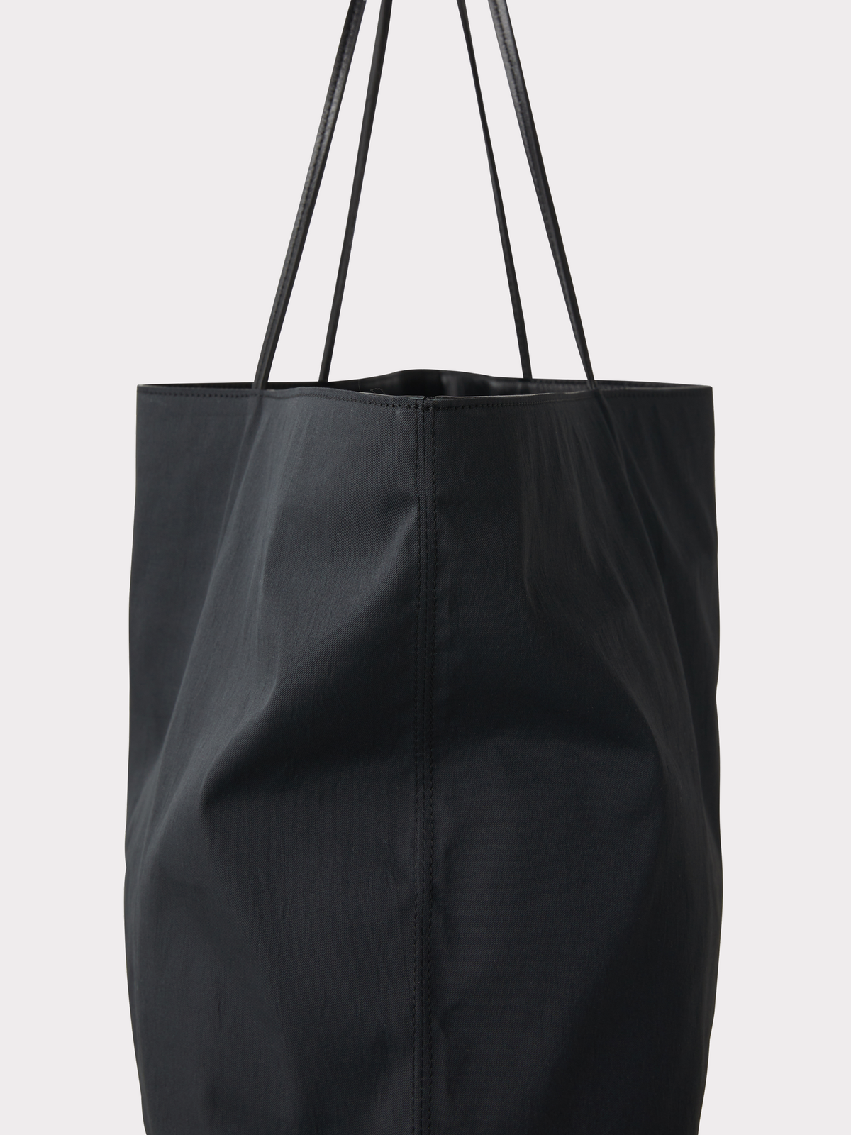Pillow Bag (Black)