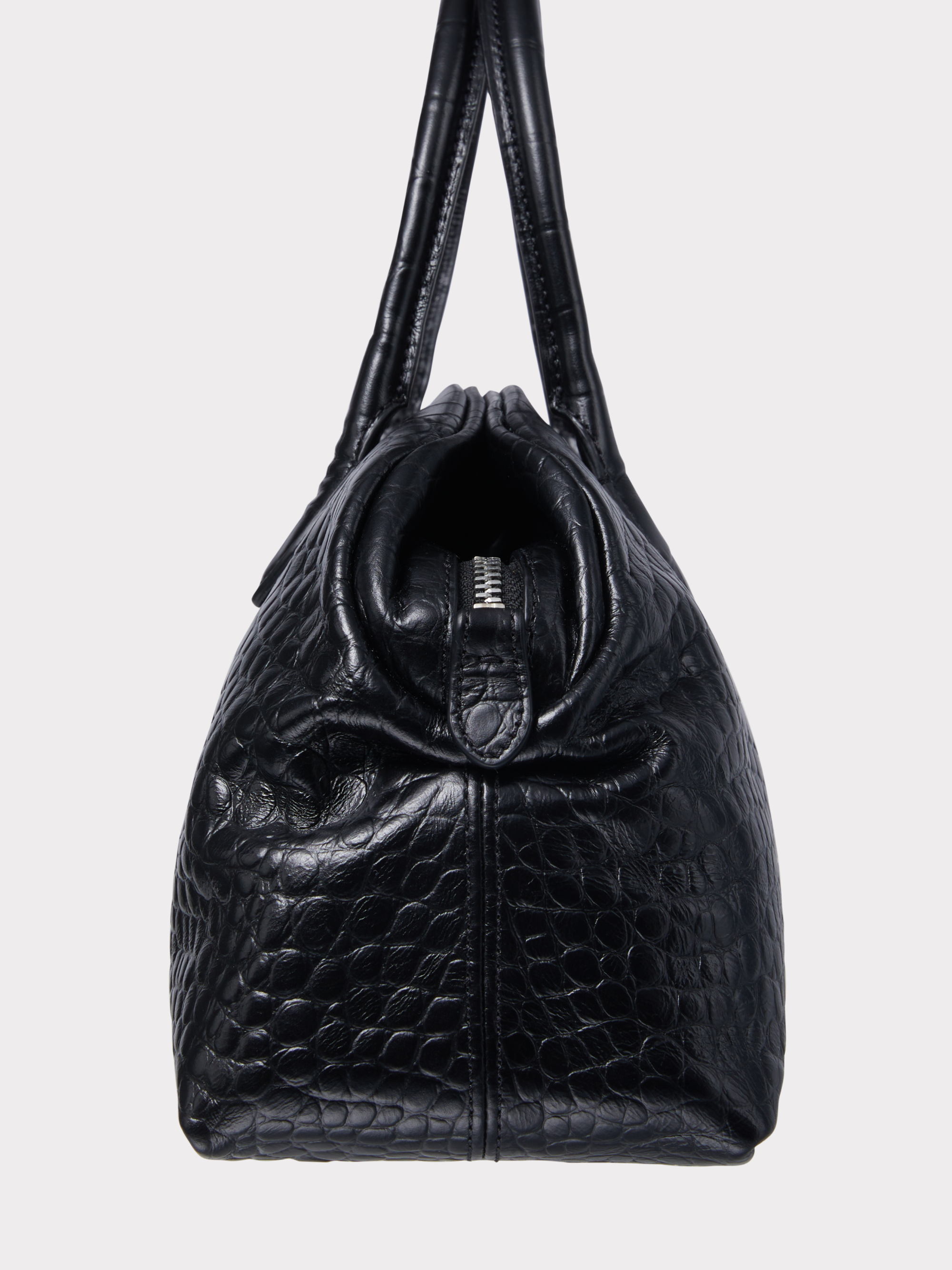 Croc-Effect Singular Tote Medium (Croc Black)