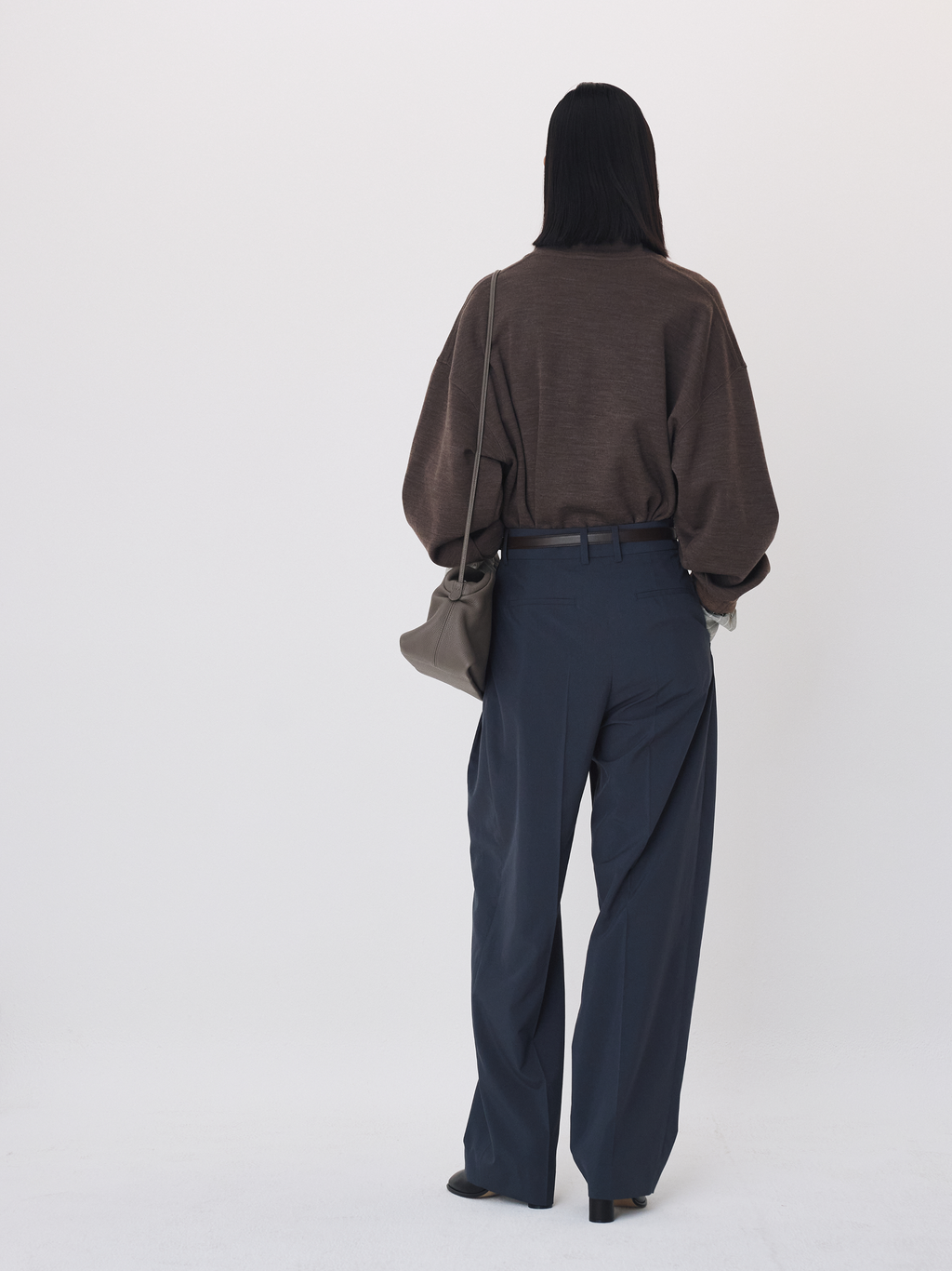 Lightweight Tuck Pants (Charcoal Grey)