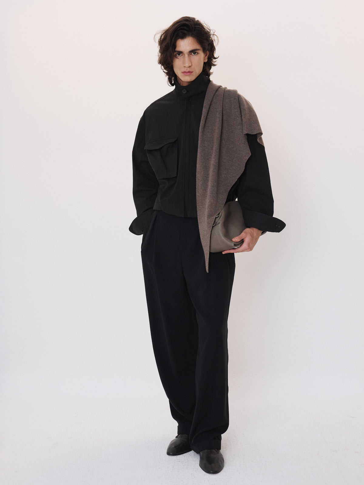 Pocket Detail Cropped Jacket (Black)