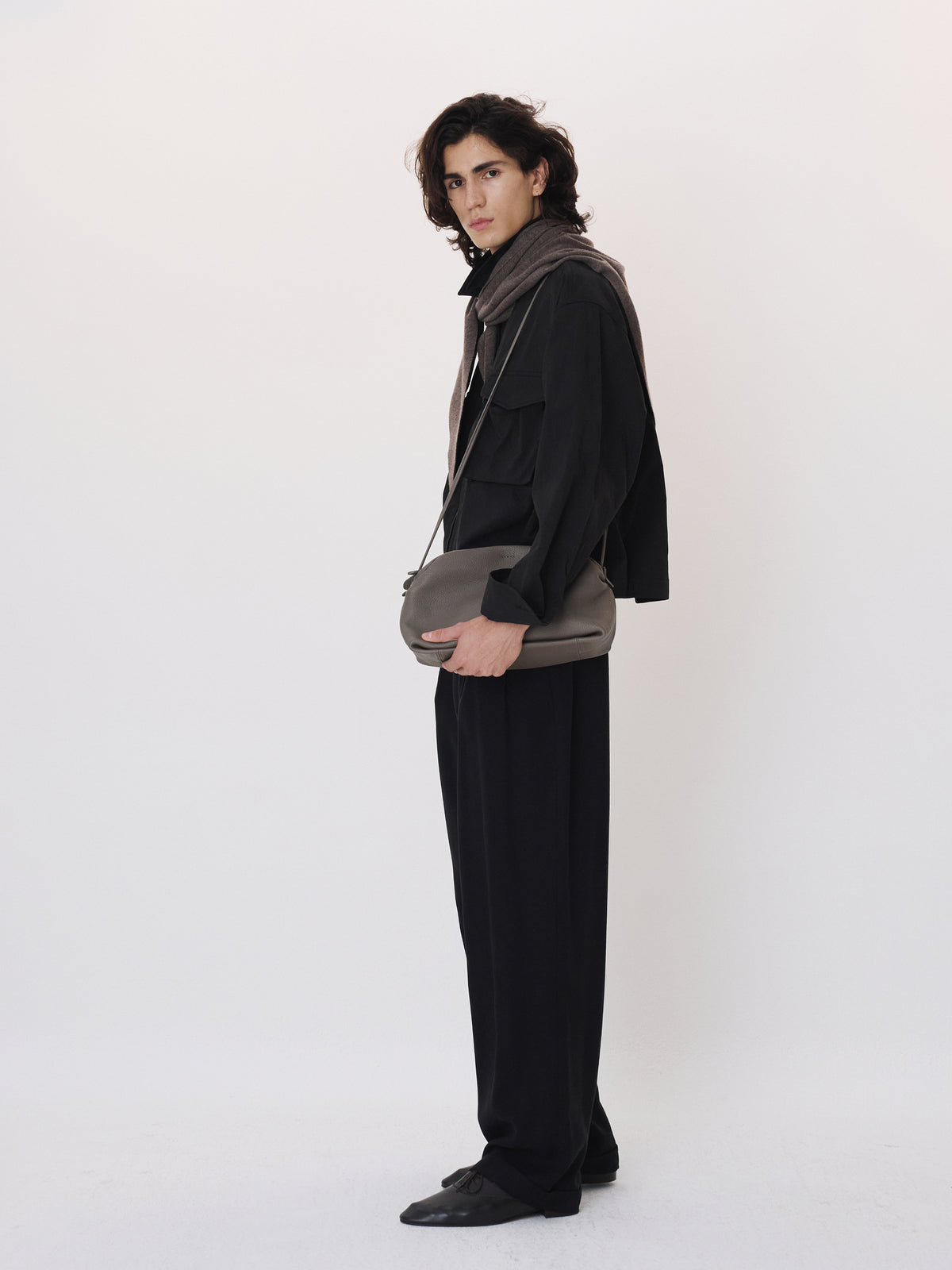 Pocket Detail Cropped Jacket (Black)