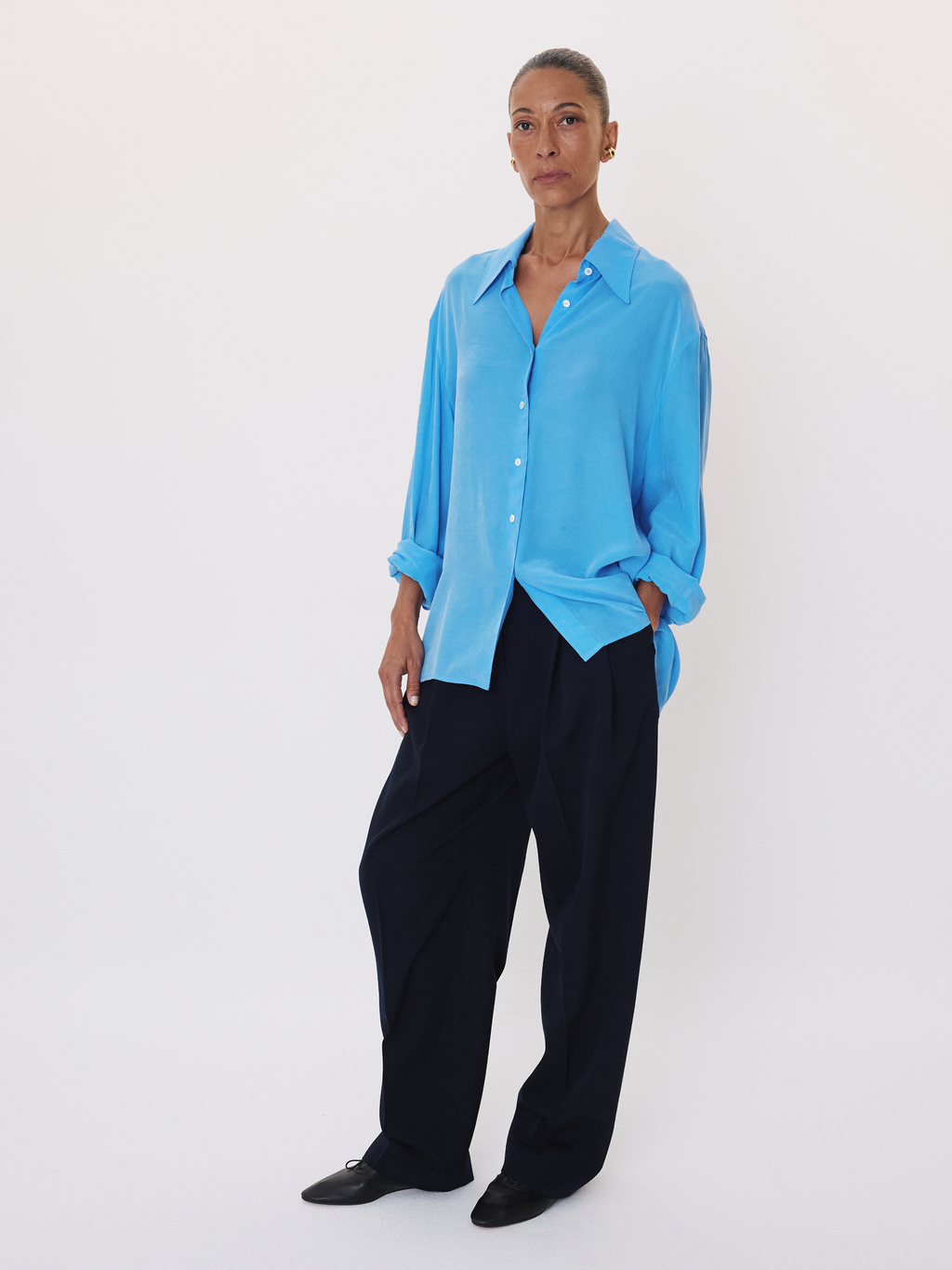 Point Collar Fluid Shirt (Turquoise Blue)