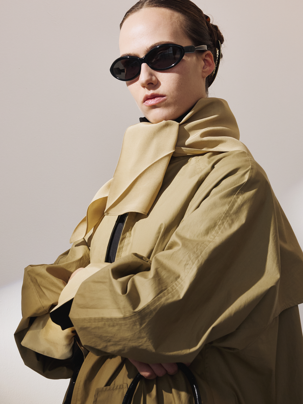 Detachable Scarf Trench Coat (Khaki Beige)