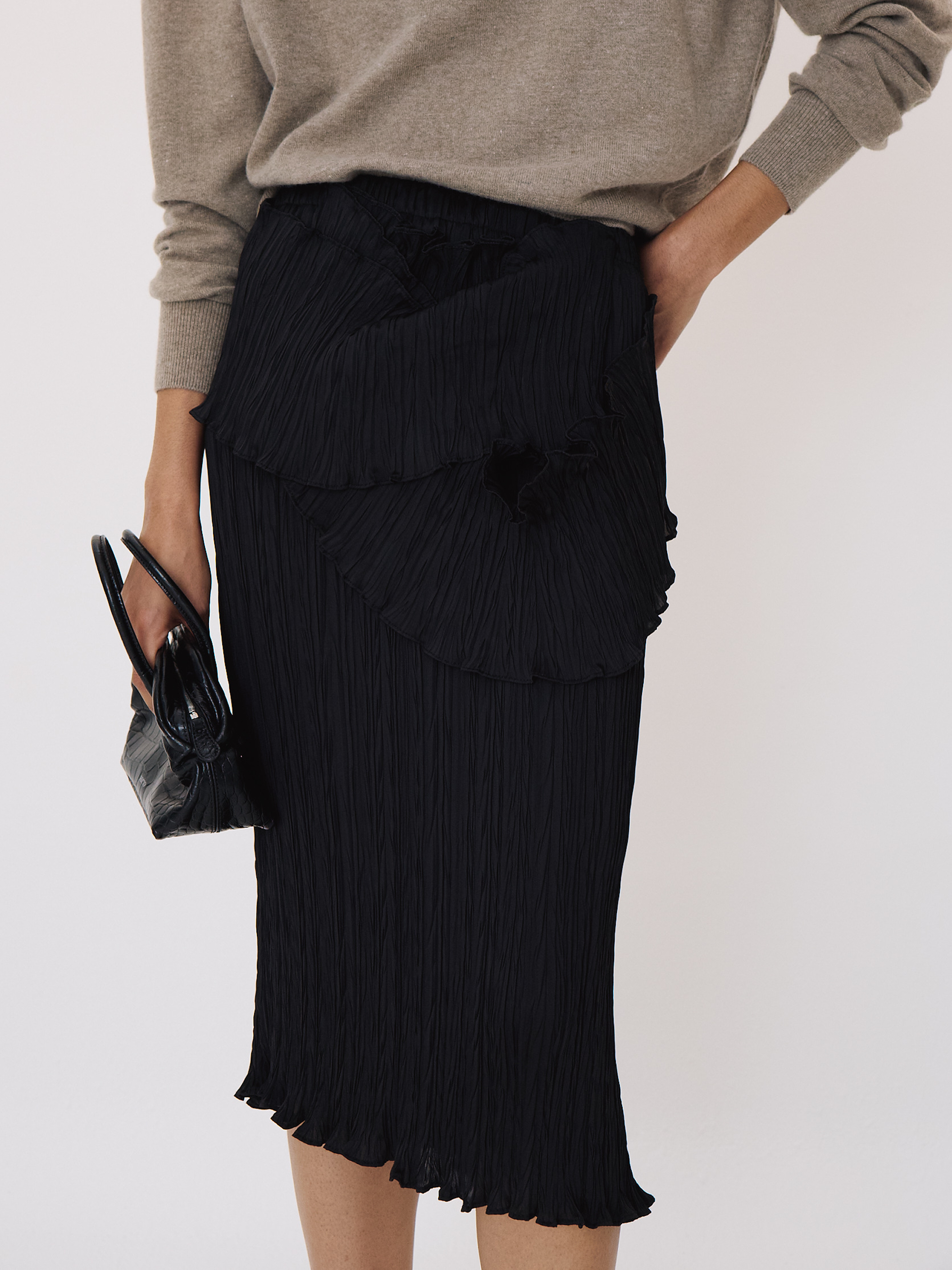 Pleated Draped Waist Skirt (Black)