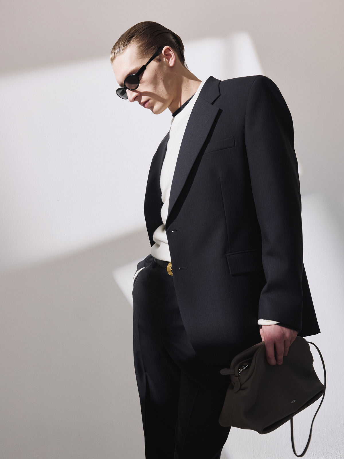 Tailored Single-Breasted Suit Jacket (Charcoal Grey)