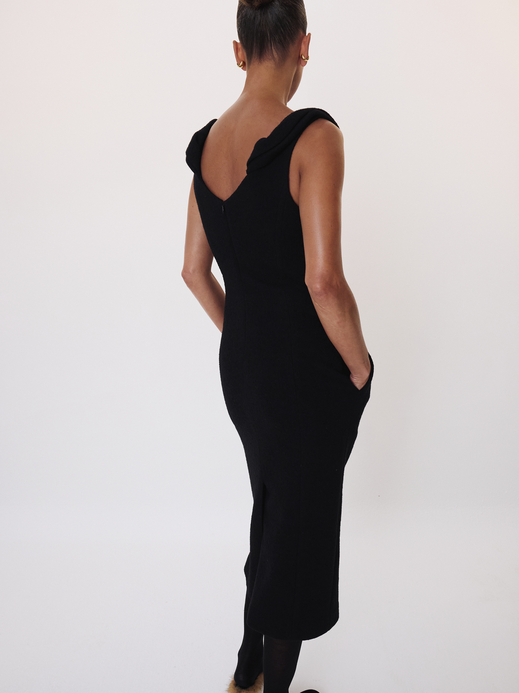 Twist Detail Dress (Black)