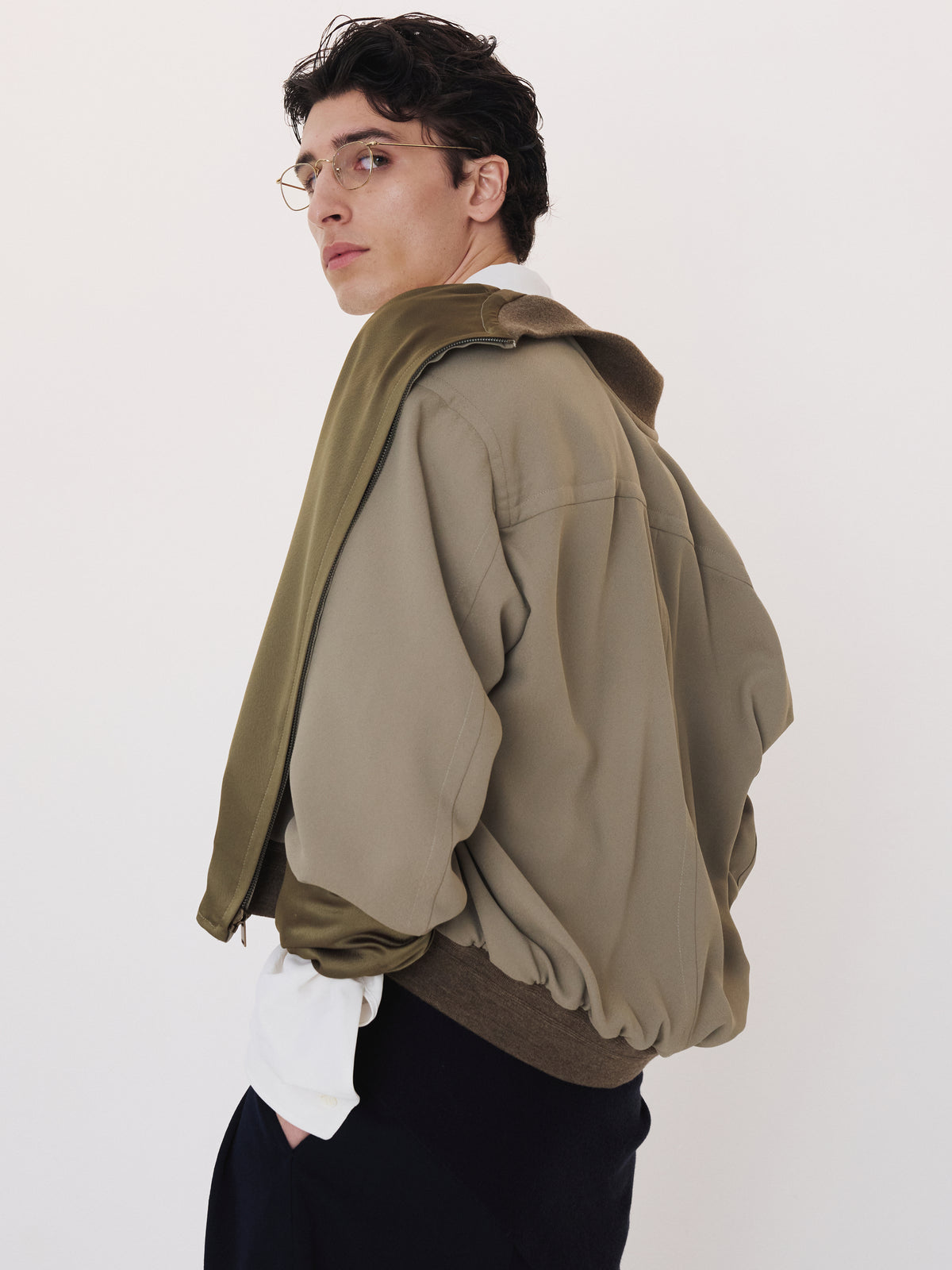 Wide Shoulder Fluid Jumper (Greyish Khaki)