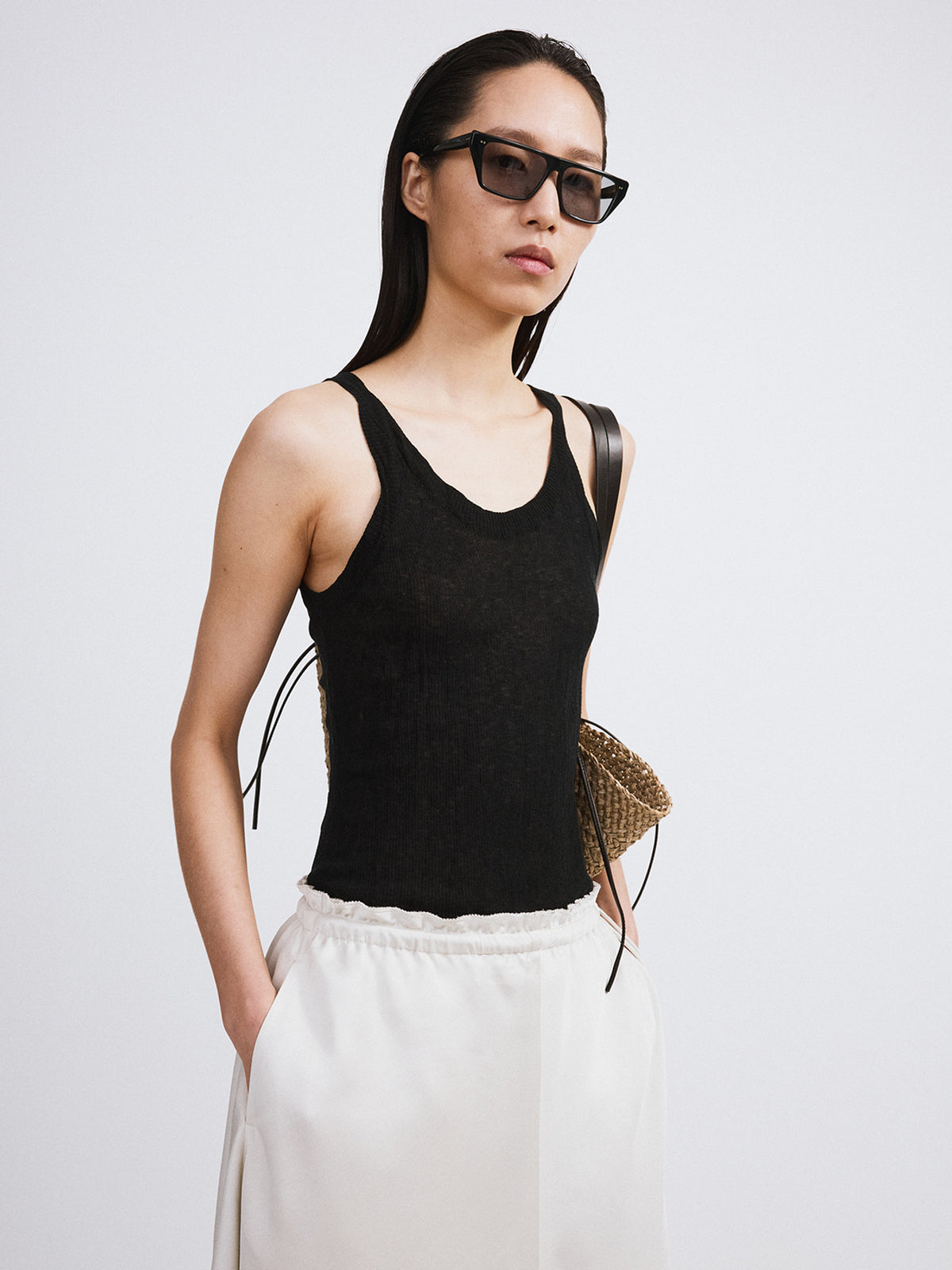 Crease Knit Tank Top (Black)