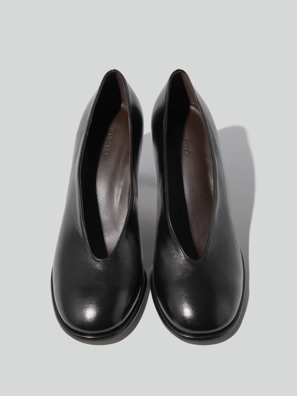 Poppy Rounded Toe Pumps (Black)