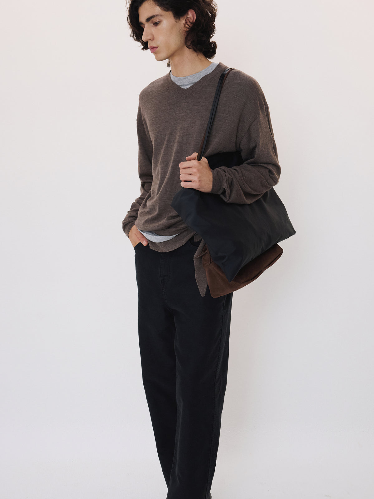 Wool V-Neck Knit Top (Taupe Brown)
